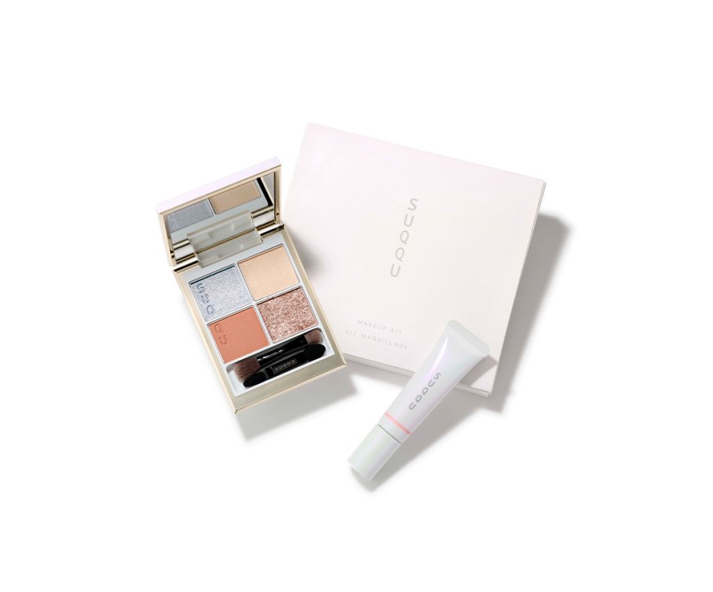 HOLIDAY COLLECTION 2025 Makeup Kit HIKARIKAZARI