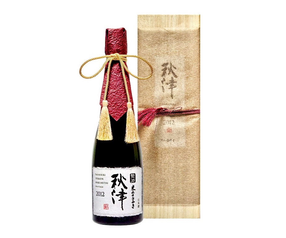 Akitsu Dragon Gold 2012 Junmai Daiginjo 720ml