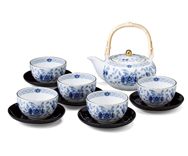 Milano Tea Pot with Tea Cups &amp; Saucers (5 persons)