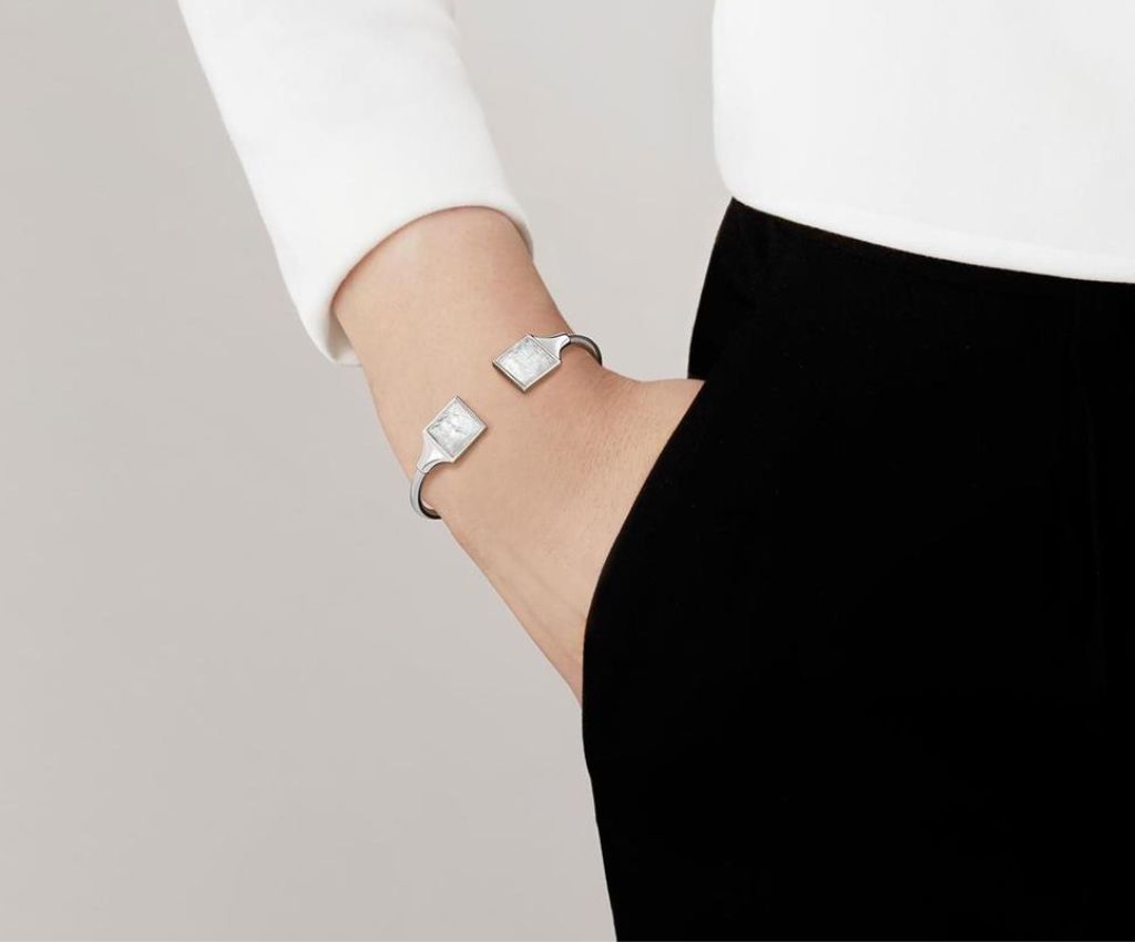 &quot;Ar&#233;thuse&quot; Flexible Bangle