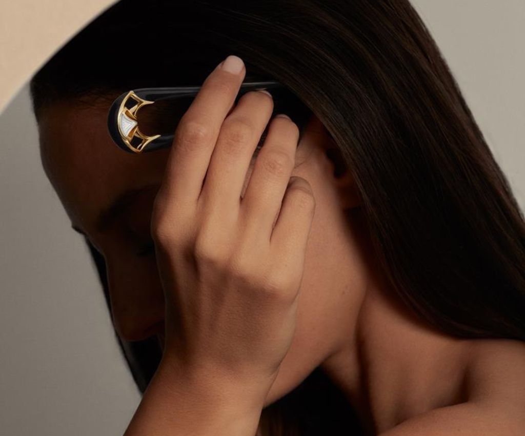 &quot;Larcade&quot; Hair Jeweller