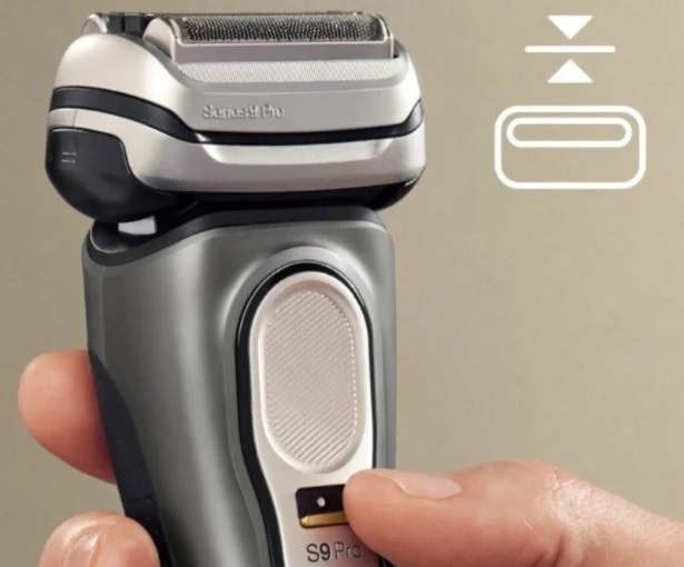 Series 9 Pro+ Wet and Dry Electric Shaver (9575CC) - Sogo