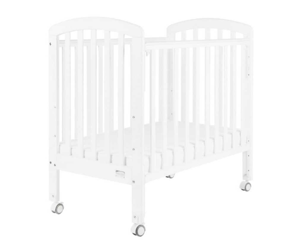 Medi New Zealand Pine Baby Cot (with 3&quot; Mattress)