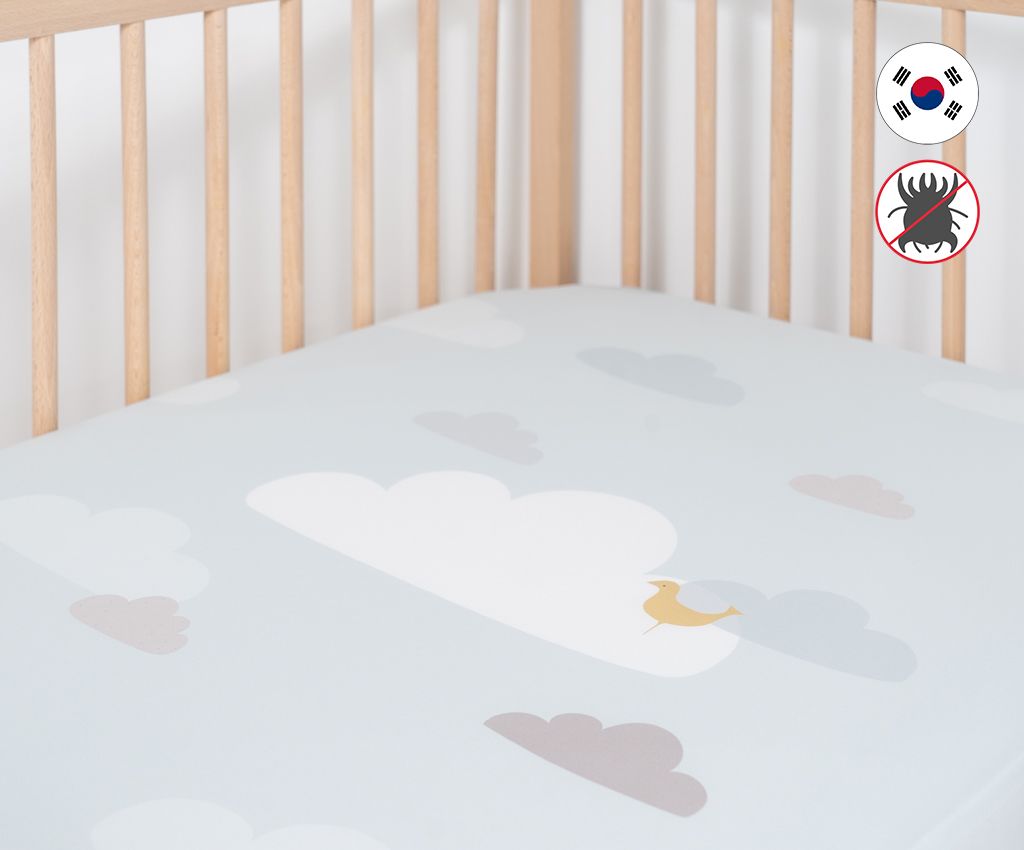 防塵蟎抗菌超柔軟嬰兒床床笠 - 湖水藍雲朵
