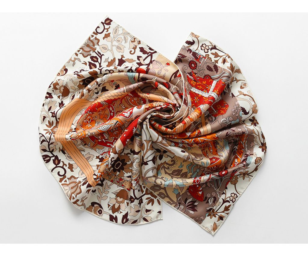 Silk twill print scarf with hand-rolled edges (Orange/Brown)